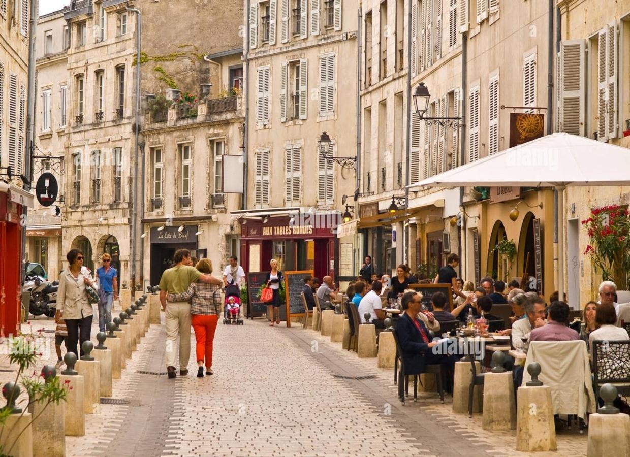 Blue Studio Cosy Et Calme Proche Du Centre Avec Tv Et Wifi La Rochelle  Zewnętrze zdjęcie